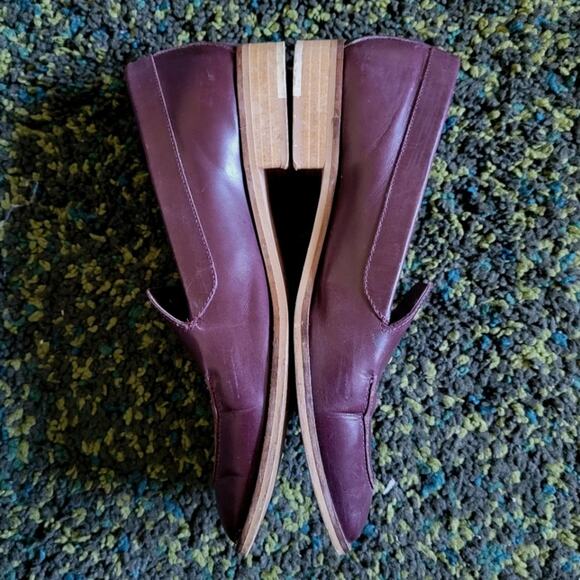 Everlane The Modern Loafer in Burgundy - Picture 7 of 11